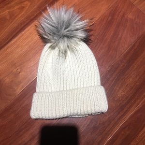 LA Hearts winter hat